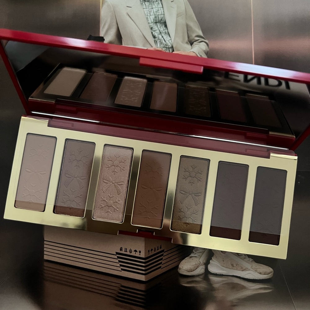 ESTEE LAUDER Limited Edition Eyeshadow Palette Full-Size